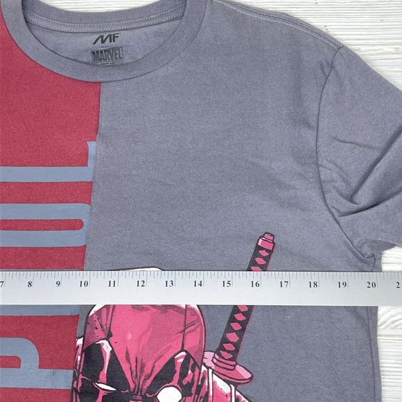Deadpool T-Shirt by MF Two Tone Gray Red Spellout Sword Men's Medium Marvel Nice - Picture 7 of 8